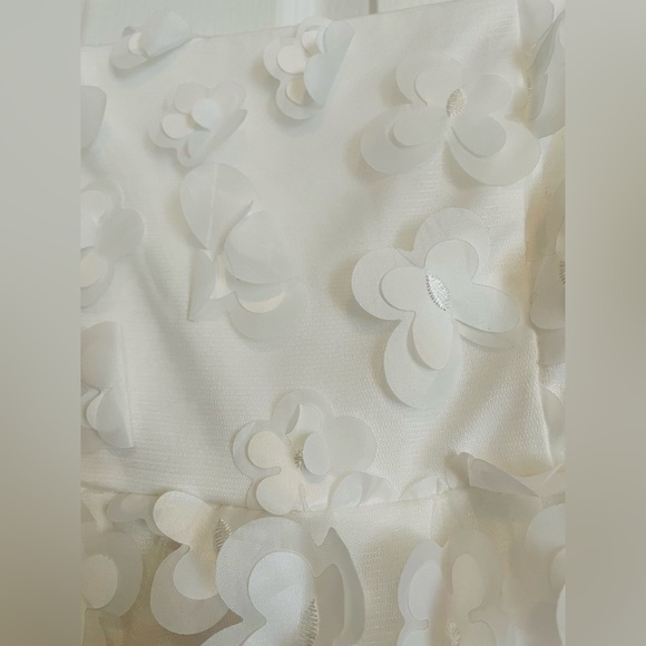 Bridal floral applique white dress by TCEC - Picture 3 of 6
